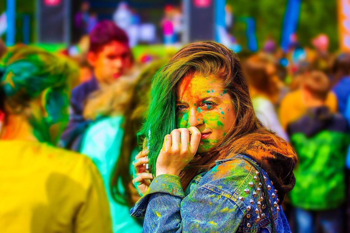 Holi 2023, How to play Holi according to Astrology?